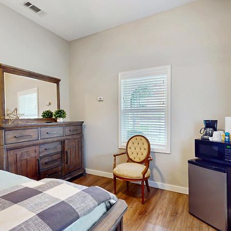 Upcountry Inn Helen Room photo